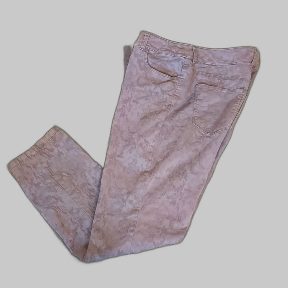 Chicos Tapestry Print Tan Jeans M 10=1.5 Regency Old Money Dressy Pants 5 pocket